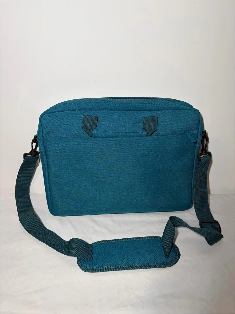 N/A sleek teal
